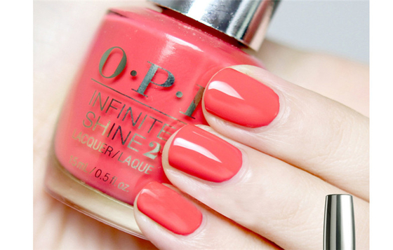 OPI のブランドの女性液体はマニキュア 15ml の長い最後の色をカスタマイズしました