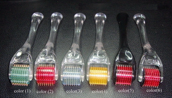 アクネのためのチタニウム 200 の針の表面/ボディ Derma Microneedle のローラーは取り外しを傷つけます