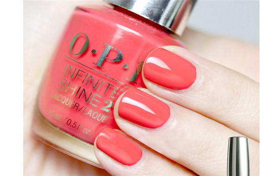 OPI のブランドの女性液体はマニキュア 15ml の長い最後の色をカスタマイズしました