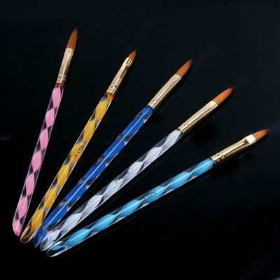 専門の上限の家の釘の芸術は置かれるクチクラの先端にブラシをかけます